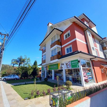 Gramado - Apartamento Aconchegante Com Lareira E Churrasqueira Buitenkant foto
