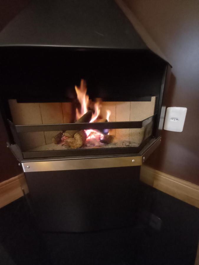 Gramado - Apartamento Aconchegante Com Lareira E Churrasqueira Buitenkant foto